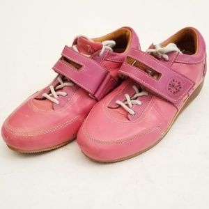 pink lifting shoes